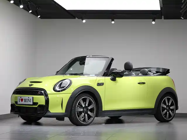 MINI  2024