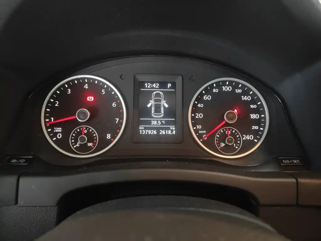 Volkswagen Tiguan — миниатюра 12