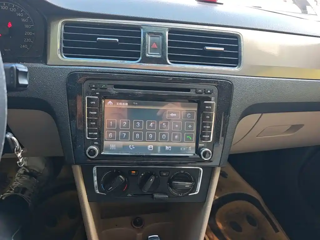 Volkswagen Santana — миниатюра 18