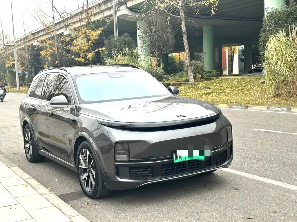 Li Auto IDEAL L8