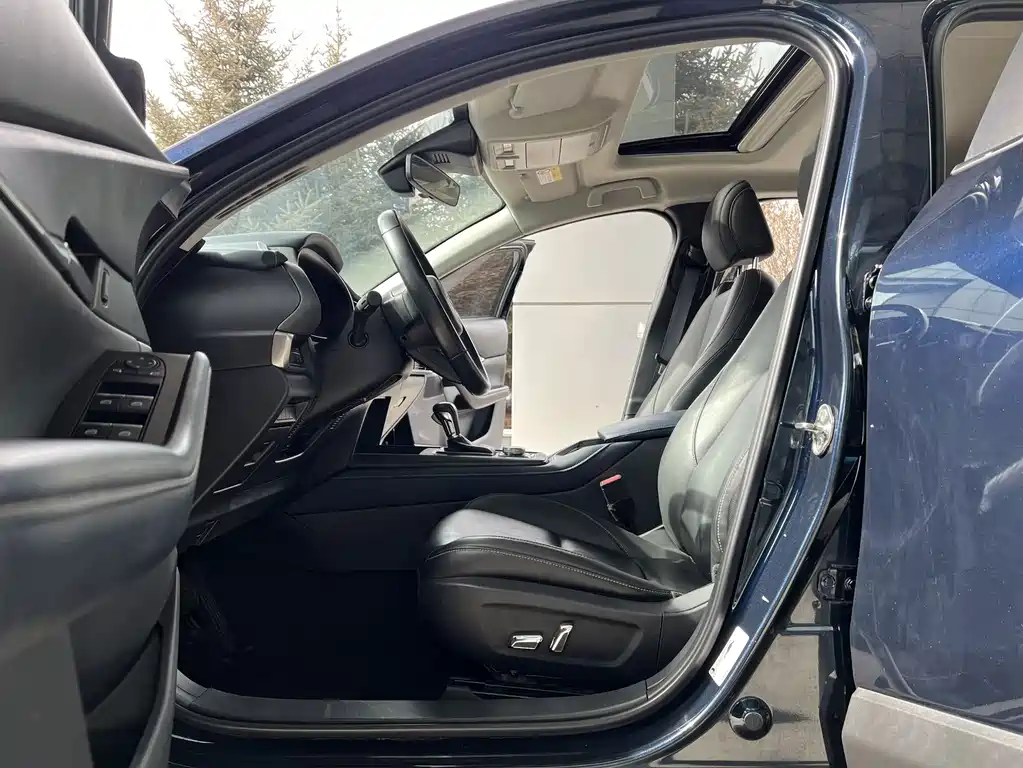Mazda CX-30 — миниатюра 8