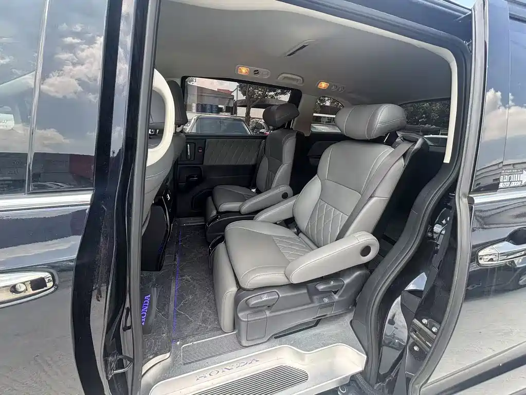 Honda Odyssey — миниатюра 7