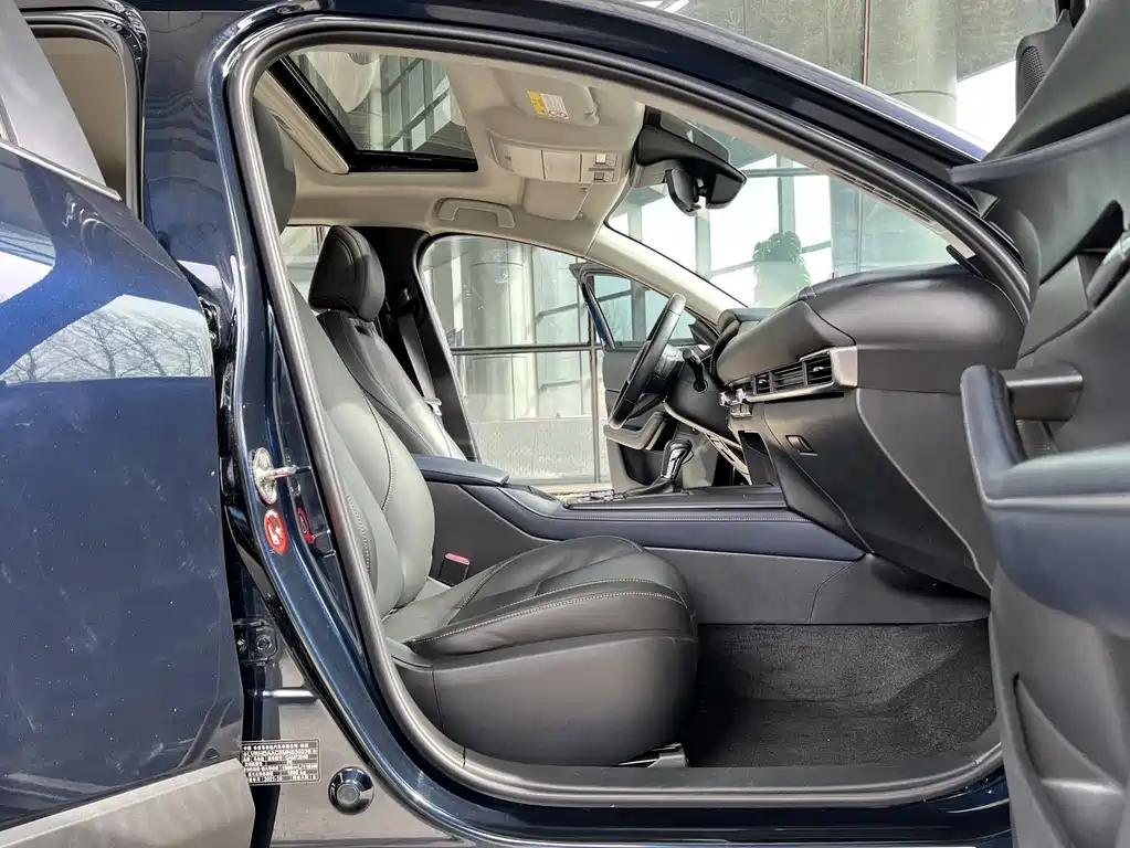 Mazda CX-30 — миниатюра 10