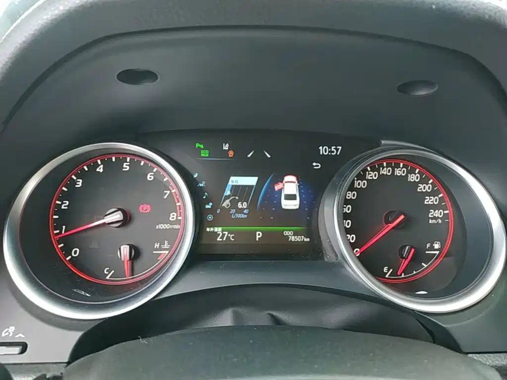 Toyota Camry — миниатюра 12