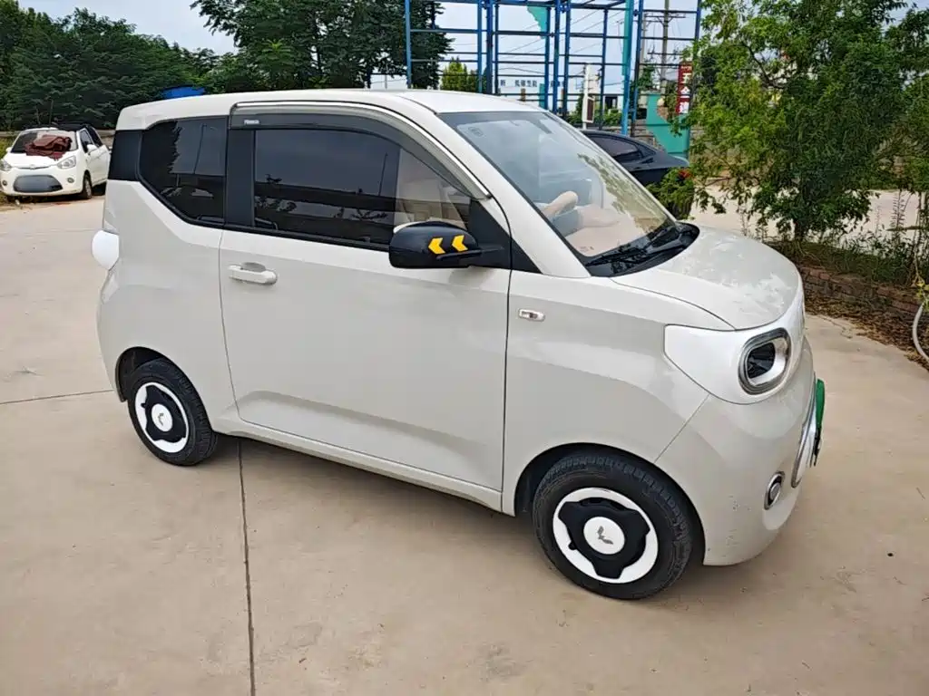 Wuling MINIEV — миниатюра 4