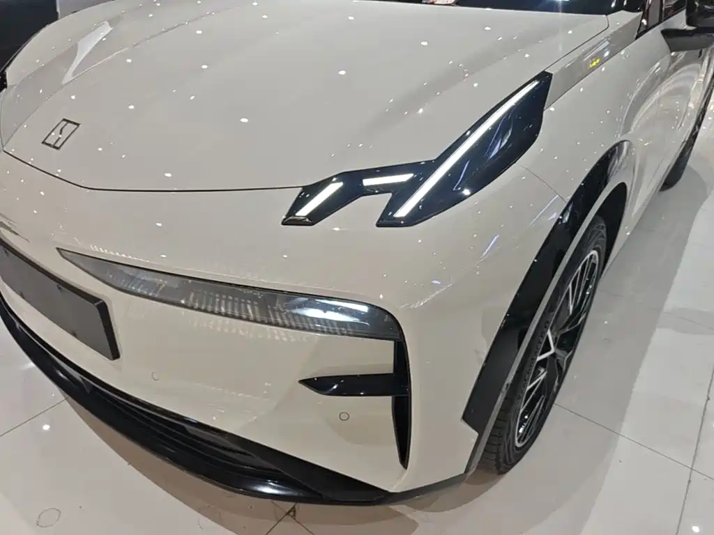 Zeekr X — миниатюра 24