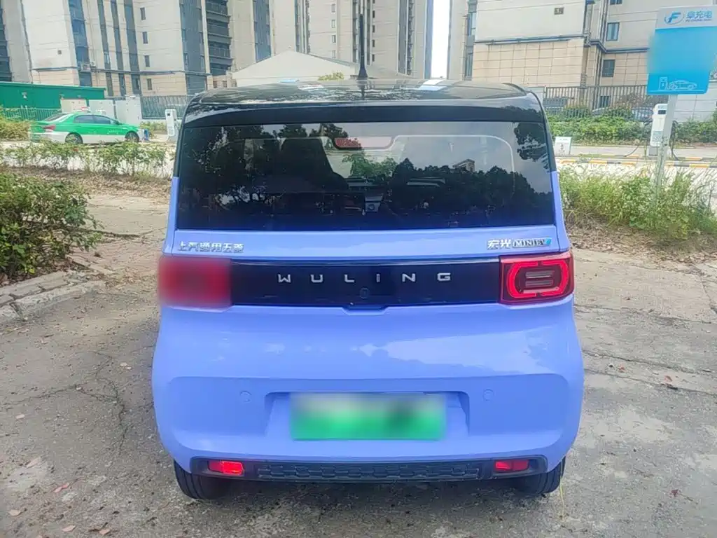 Wuling MINIEV — миниатюра 6