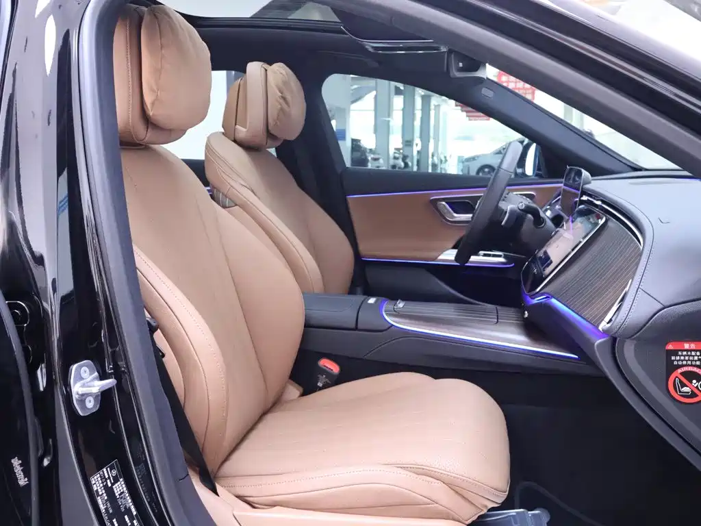 Mercedes-Benz E-Class — миниатюра 21