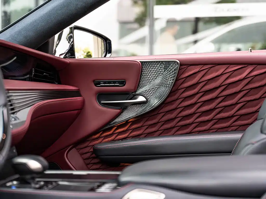 Lexus LS — миниатюра 21