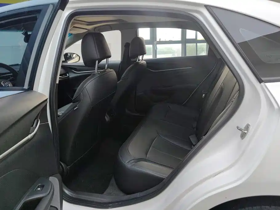Buick Excelle — миниатюра 11