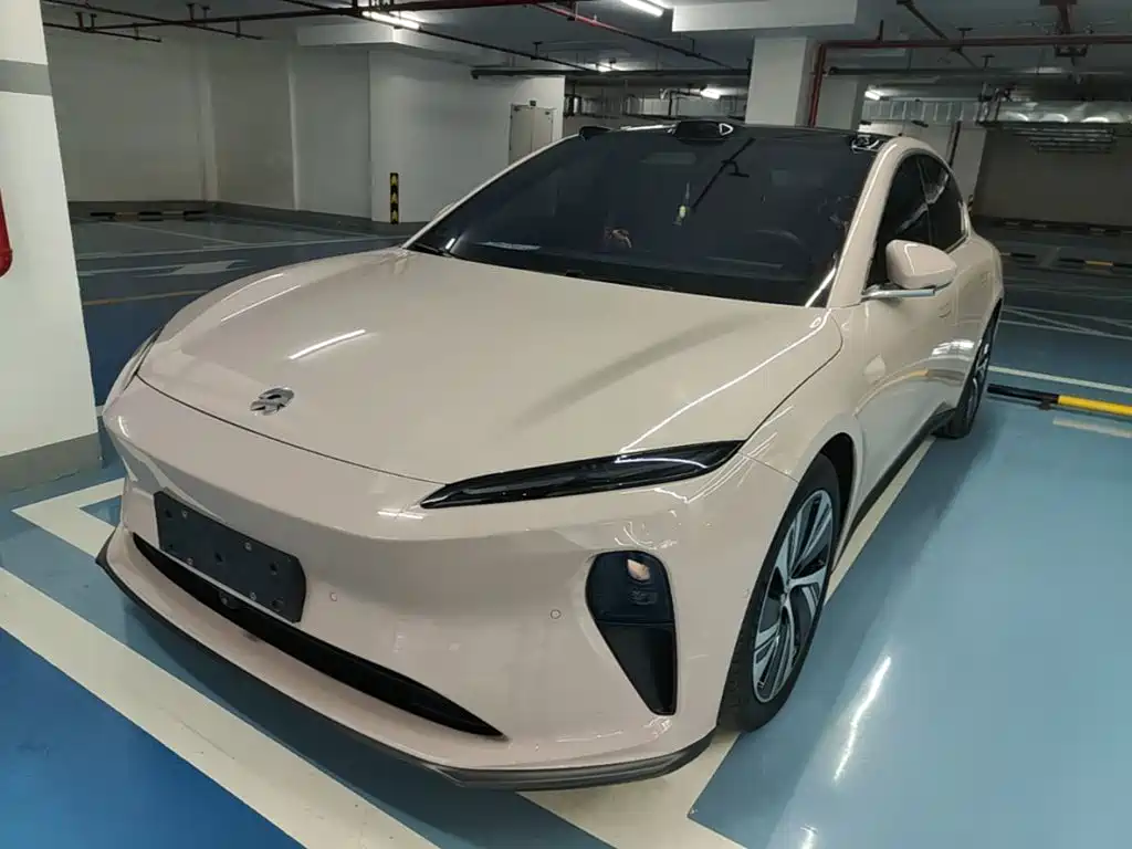 NIO ET5 — миниатюра 2