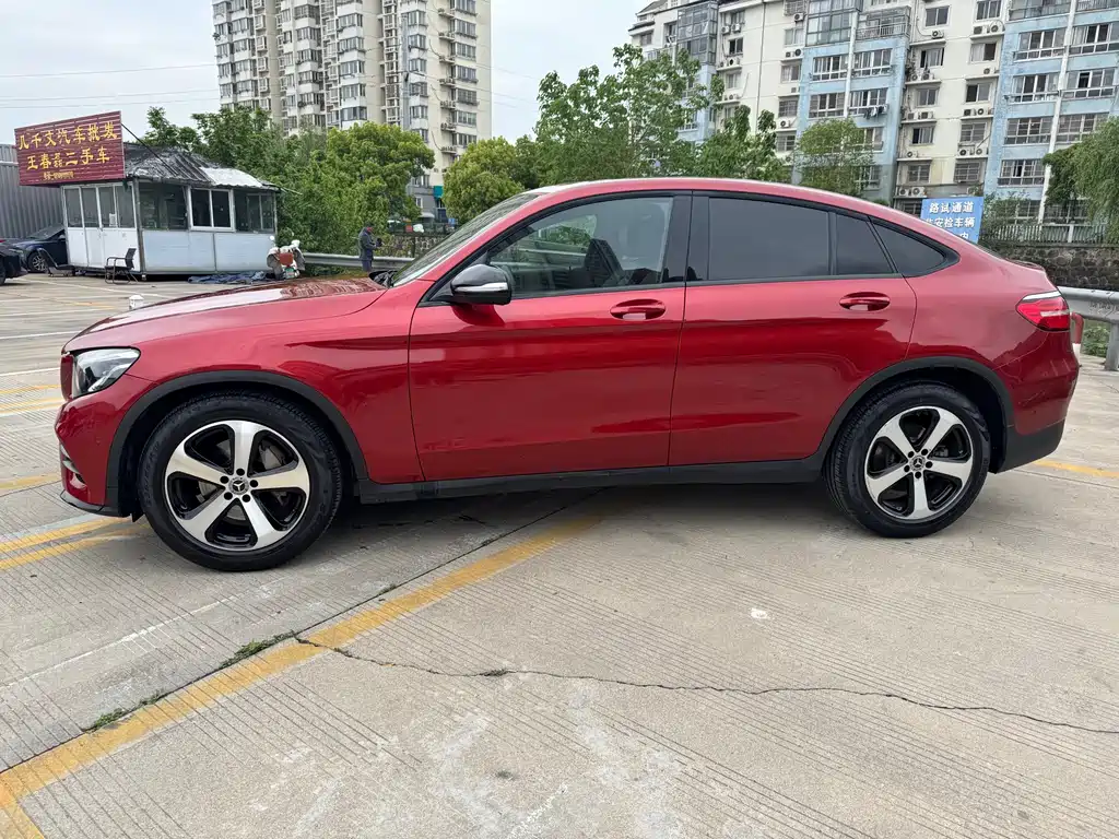 Mercedes-Benz GLC 2017 GLC 200 4MATIC SUV