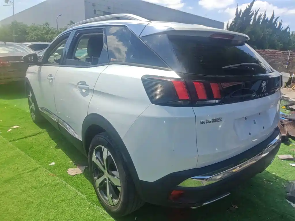 Peugeot 4008 — миниатюра 5