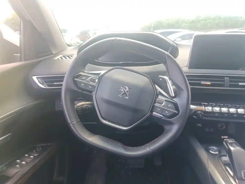Peugeot 4008 — миниатюра 11