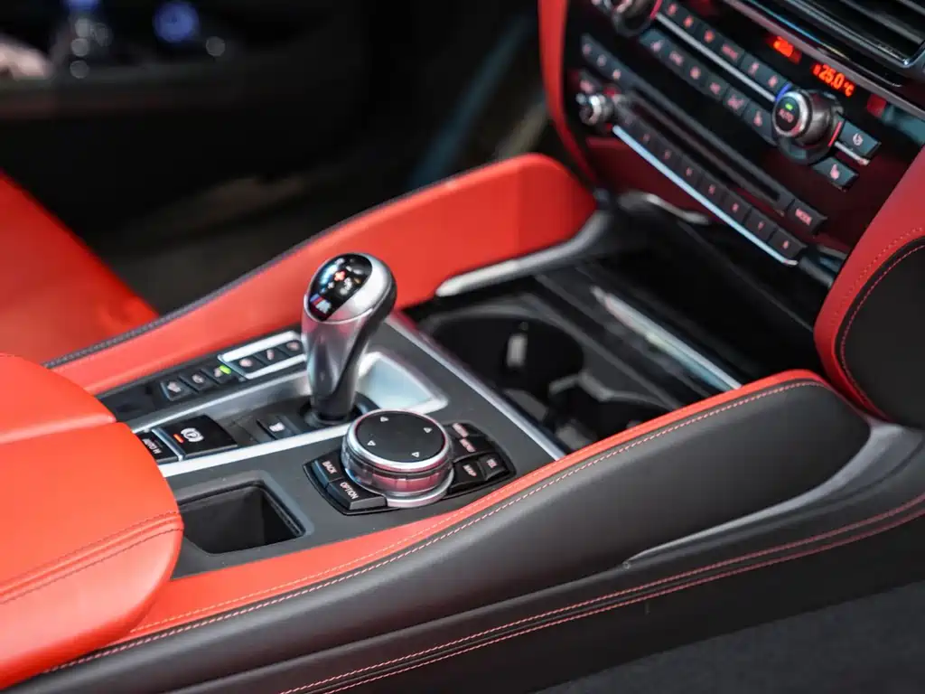 BMW X5 M — миниатюра 12