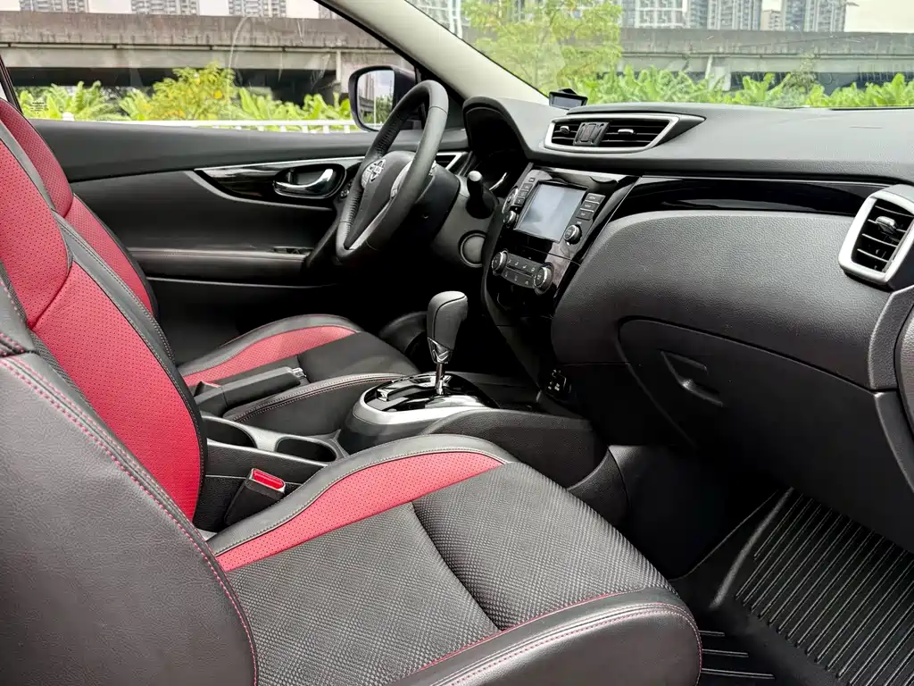 Nissan Qashqai — миниатюра 16