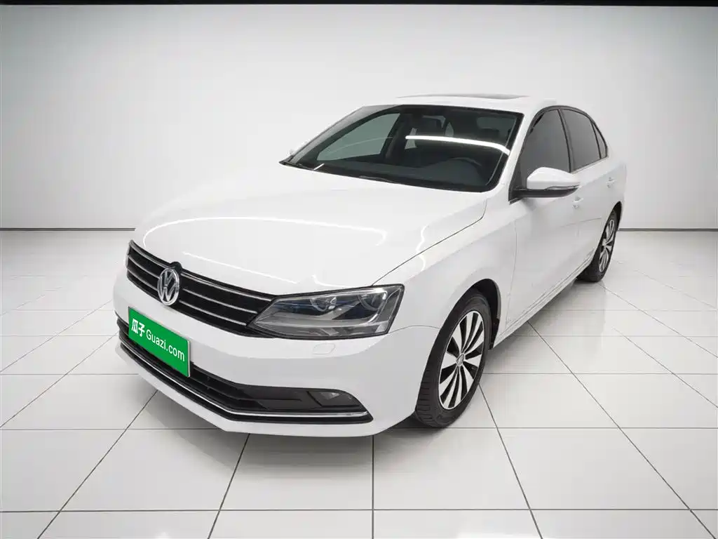 Volkswagen Sagitar 2017 180TSI AT Premium