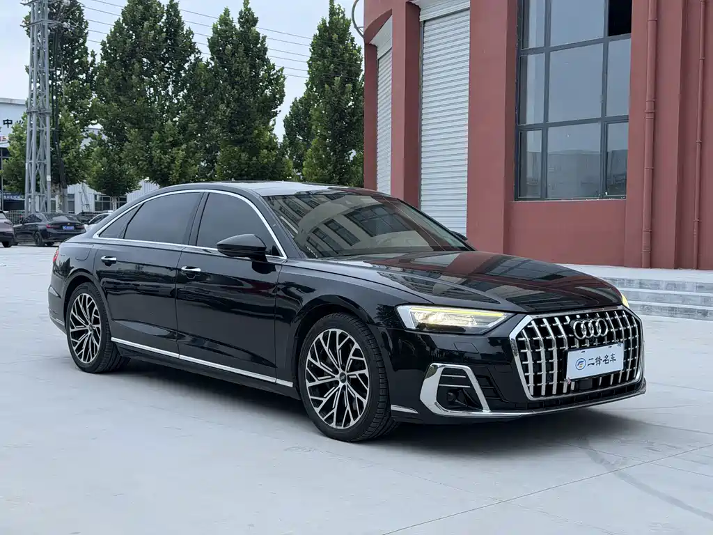 Audi A8 — миниатюра 3