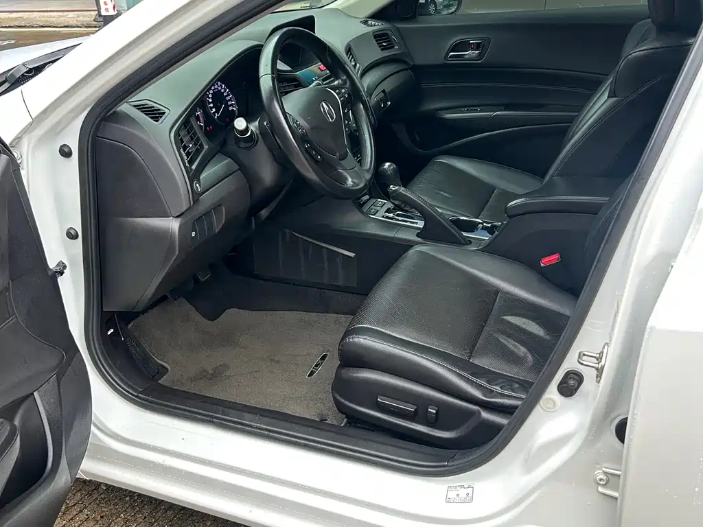 Acura ILX 2013 2.0L
