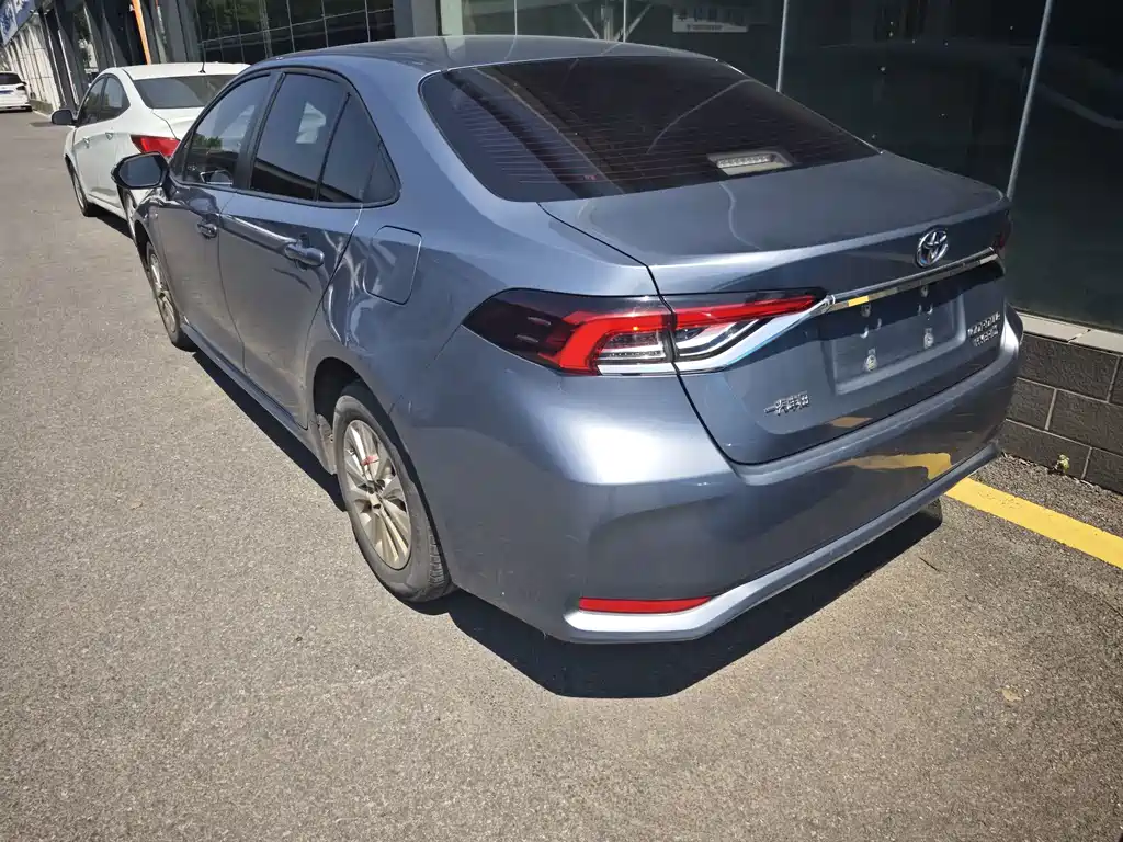 Toyota Corolla — миниатюра 15