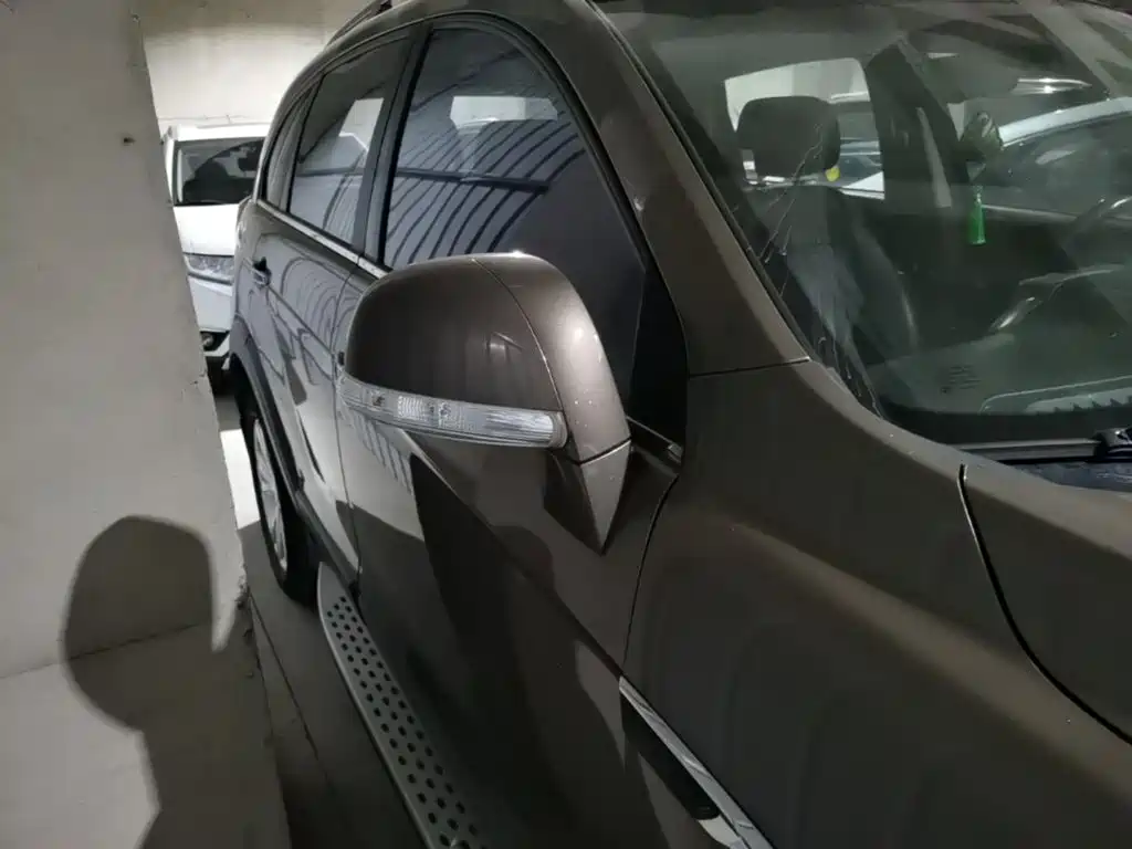 Chevrolet Captiva — миниатюра 8
