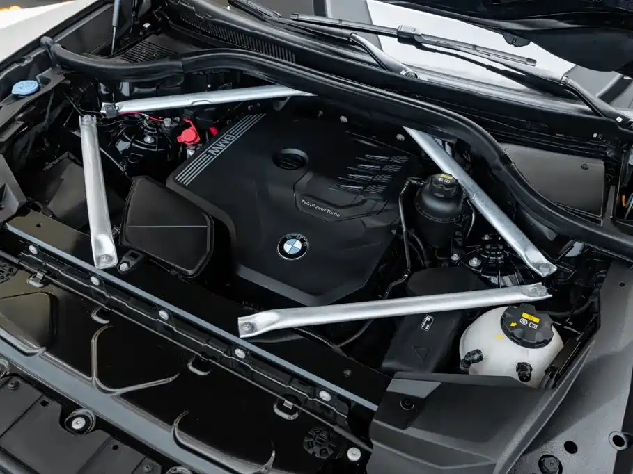 BMW X5 — миниатюра 12