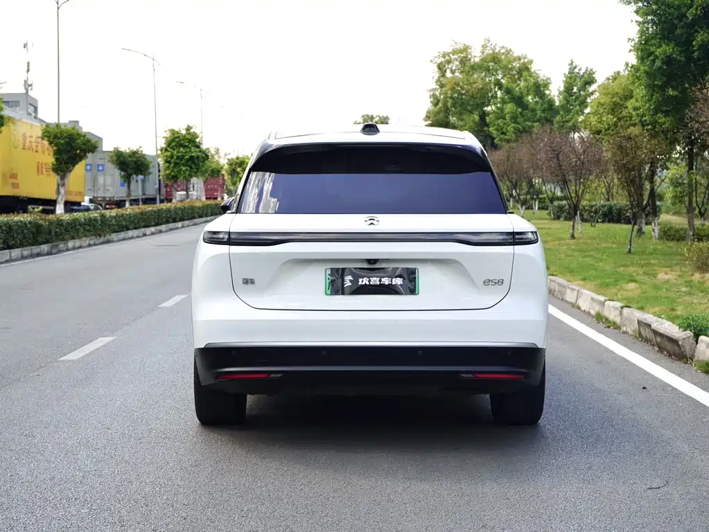 NIO ES8 — миниатюра 5