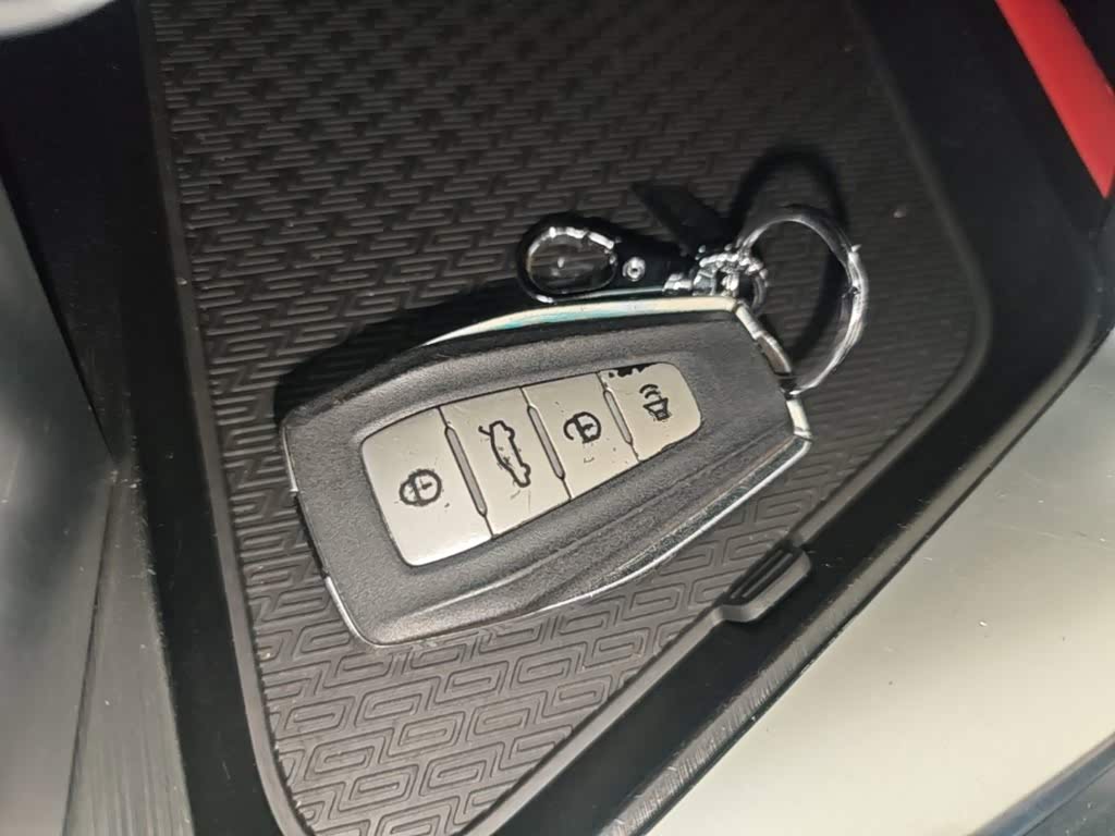 Geely Binrui 1.4 л 2021 г. Белый, пробег 42100 км