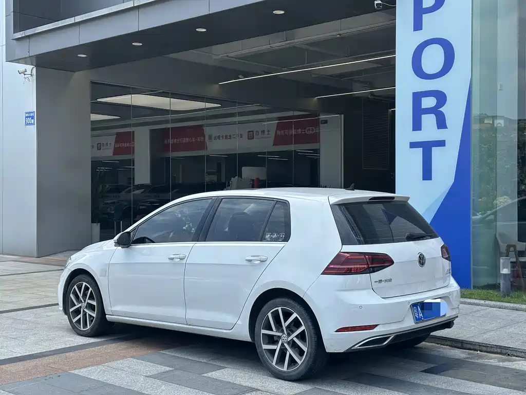 Volkswagen Golf — миниатюра 4