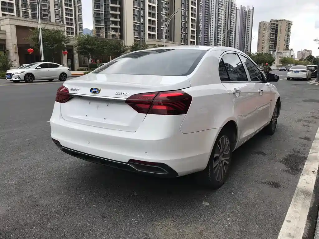 Geely New Energy — миниатюра 9