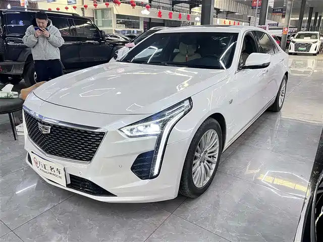 CADILLAC CT6
