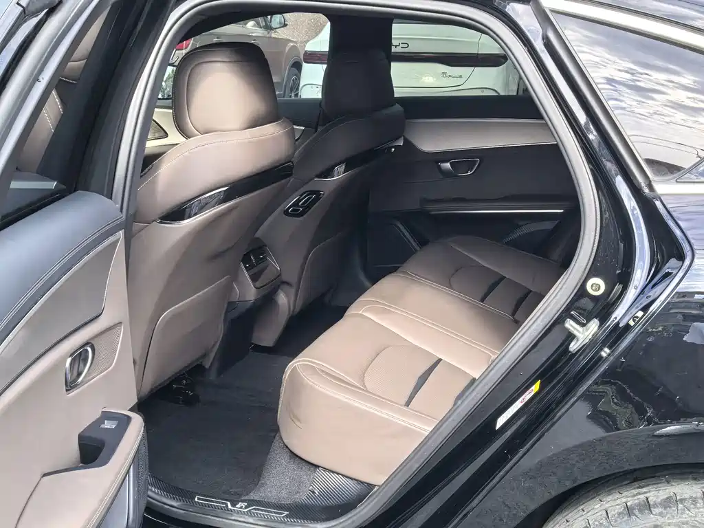 BYD Han — миниатюра 6