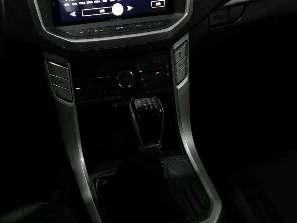 Maxus T60 — миниатюра 13