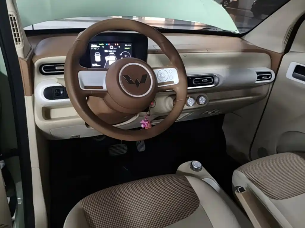 Wuling MINIEV — миниатюра 10