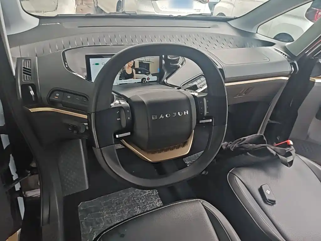 Baojun KiWi EV — миниатюра 11