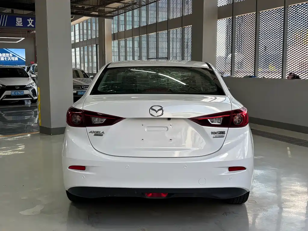 Mazda 3 Axela — миниатюра 15