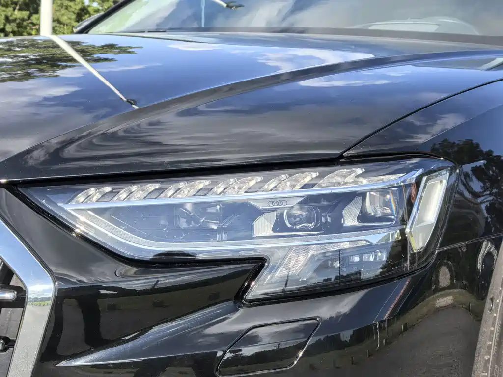 Audi A8 — миниатюра 4
