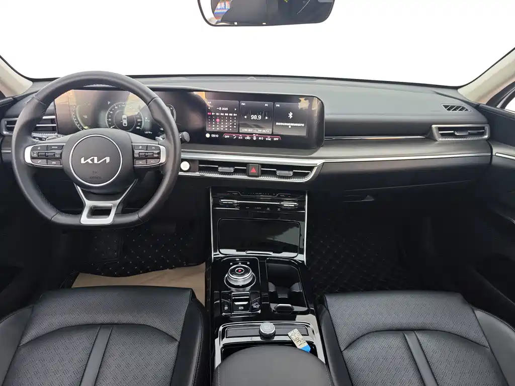 Kia K5 — миниатюра 9