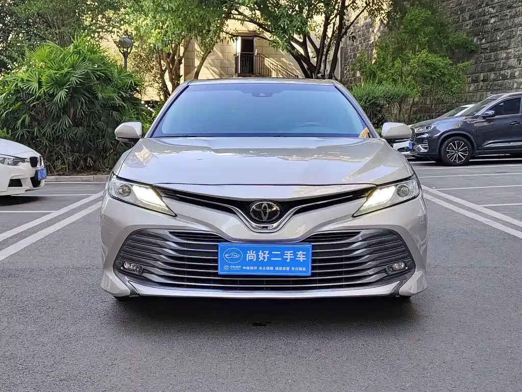 Toyota Camry — миниатюра 2