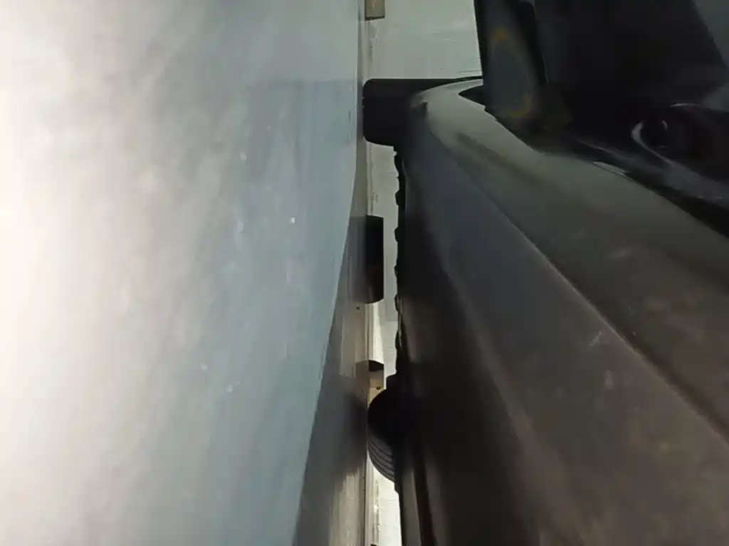 Tesla Model 3 — миниатюра 21