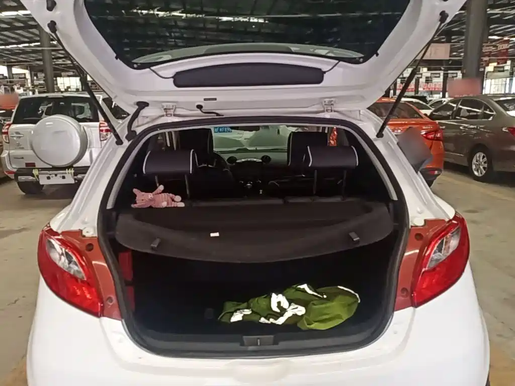 Mazda 2 — миниатюра 19