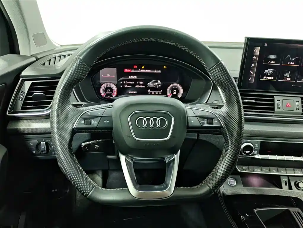 Audi Q5L id 4515317 из Китая 8