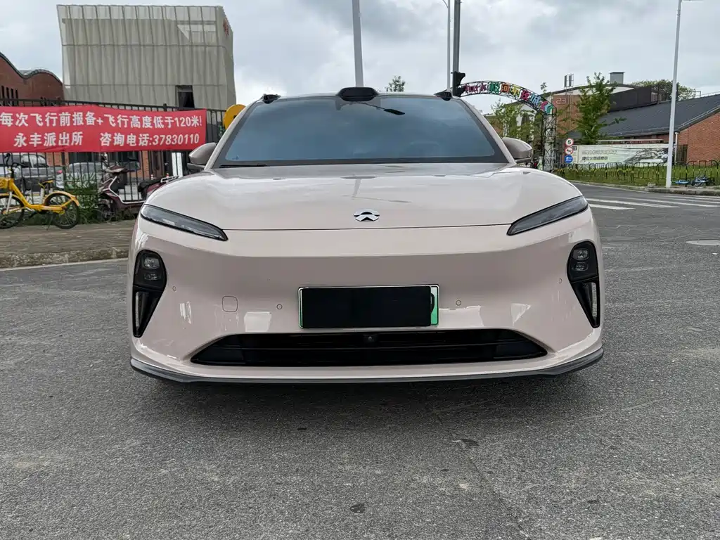 NIO ET5 — миниатюра 2