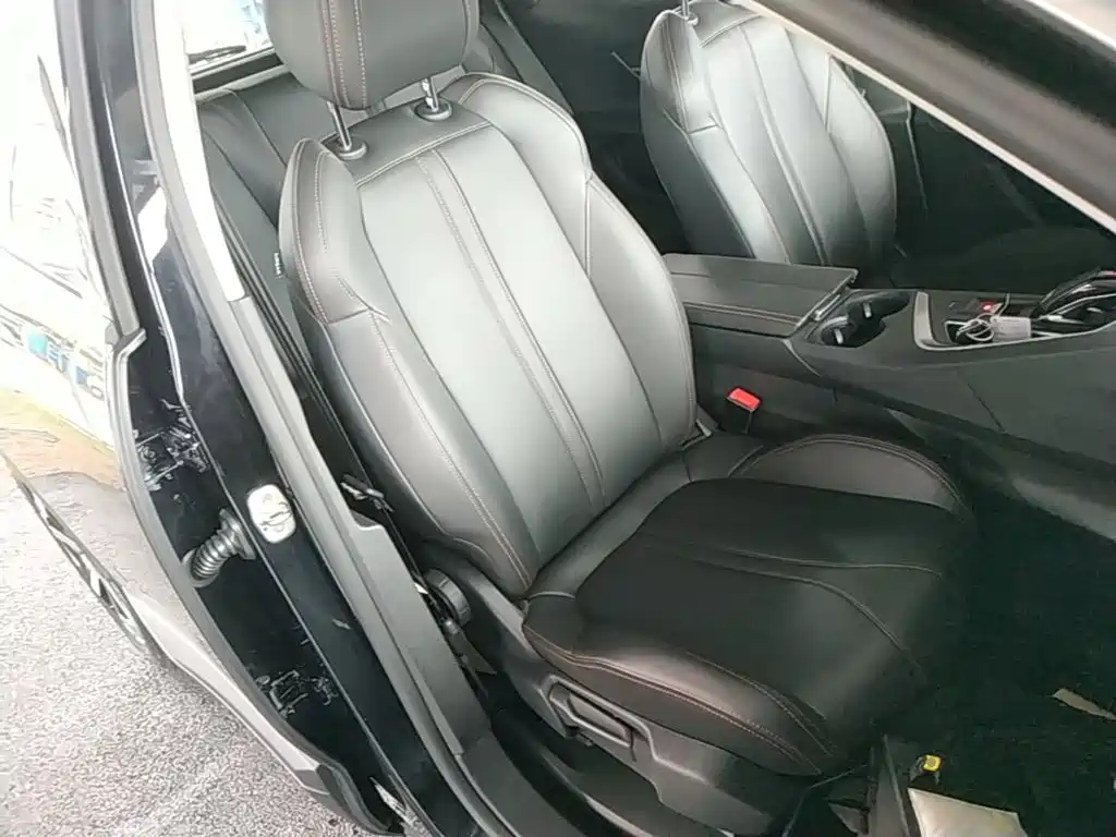 Peugeot 4008 — миниатюра 25