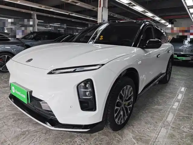 2025 Nio ES6