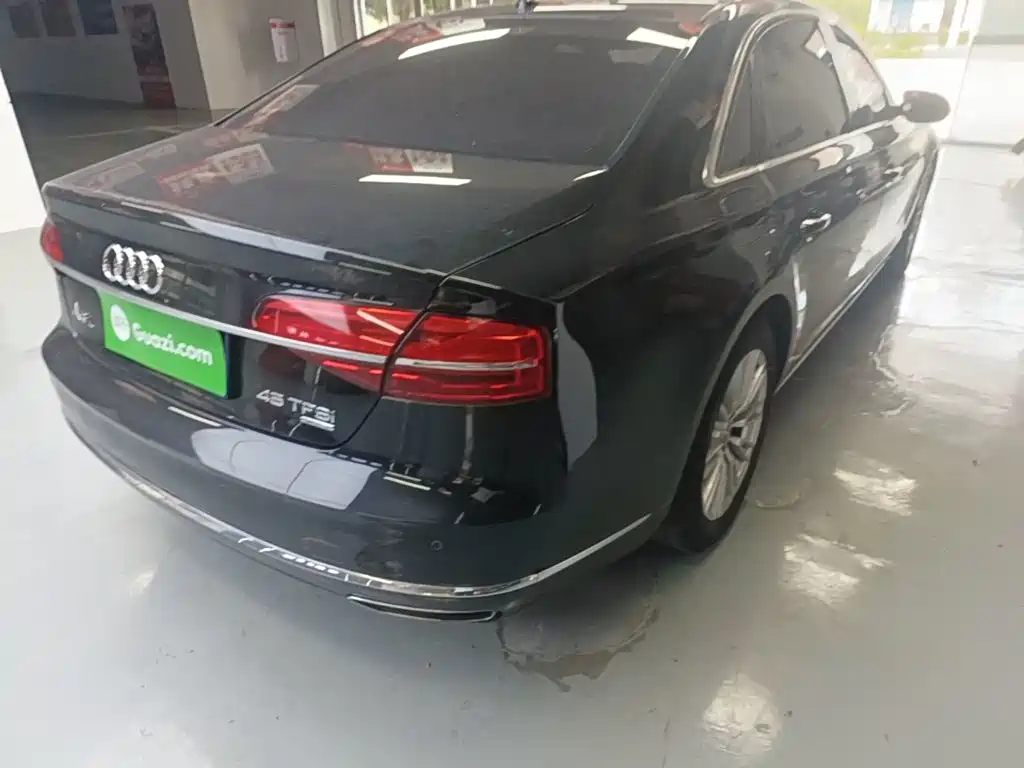 Audi A8 — миниатюра 8