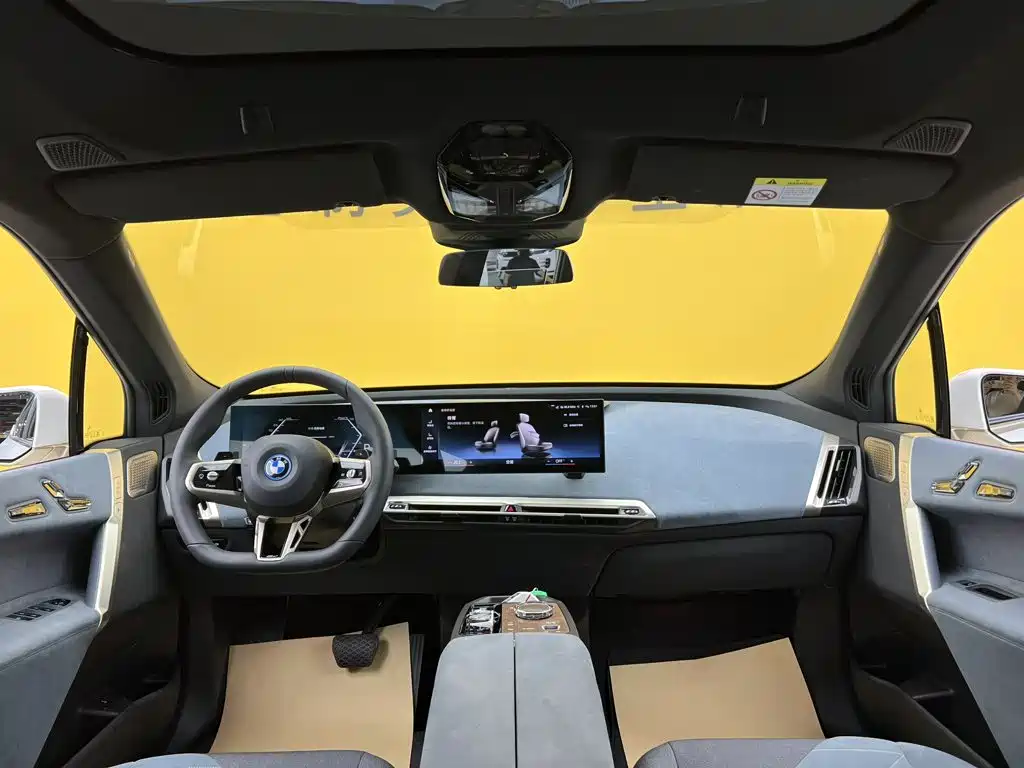 BMW iX M60 — миниатюра 14