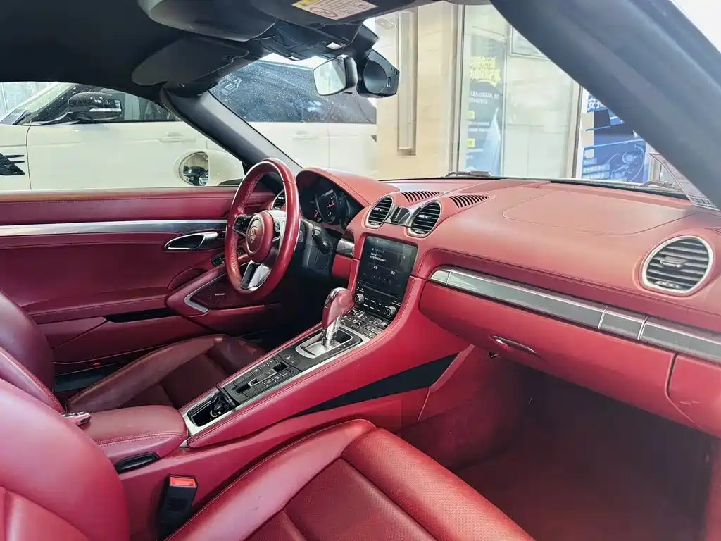 Porsche 718 2022 Boxster 2.0T