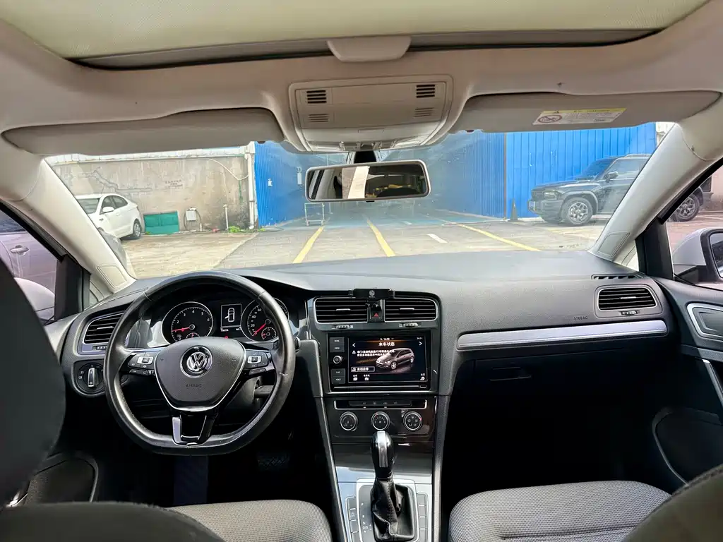 Volkswagen Golf — миниатюра 8