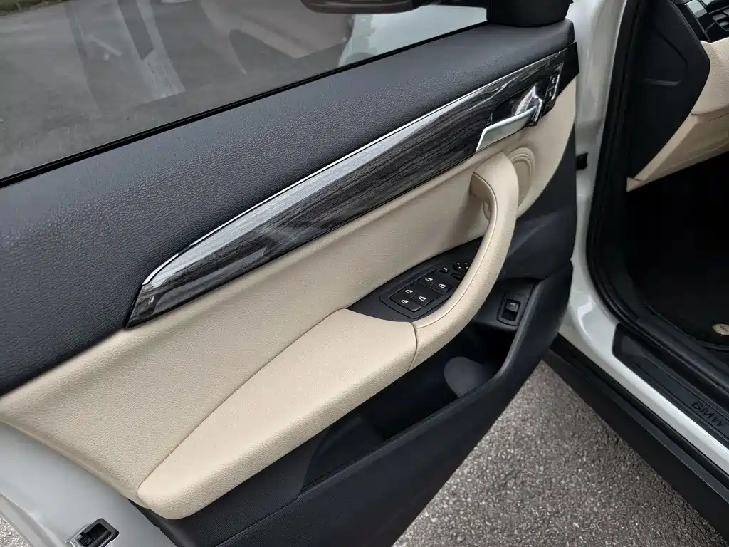 BMW X1 — миниатюра 5